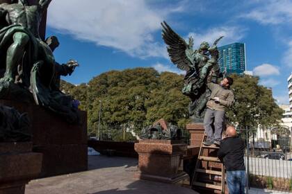 El Monumento a San Martín fue restaurado: los secretos de su “internación y cura” en el MOA