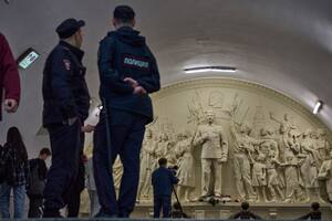 El monumento a Stalin en el metro.