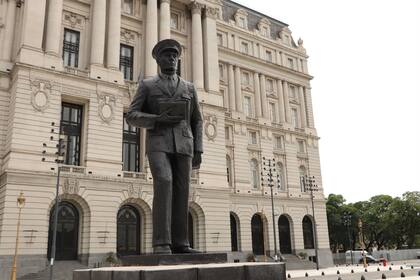 El monumento al cartero, parte del paseo