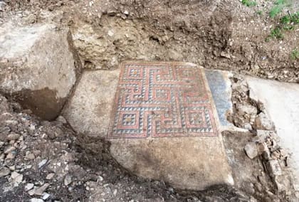 El mosaico tiene características que llamaron la atención de los investigadores (Foto: National Geographic)