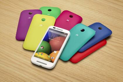 El Moto E se vende con varias carcasas de colores