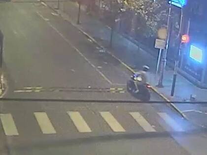 El motociclista intentó escapar