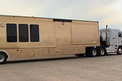 El motorhome del actor cuenta con 16 metros de extensión. Foto: King Kong Production Vehicles