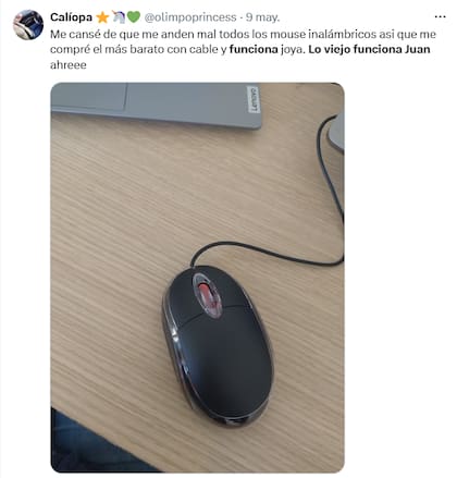 El mouse con cable es un ejemplo de "Lo viejo funciona, Juan" (Foto: X @olimprincess)