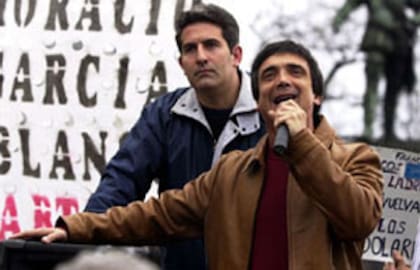 Artaza se presenta en sus redes como "militante radical"