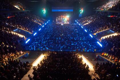 El Movistar Arena debuta como sede de los Premios Gardel