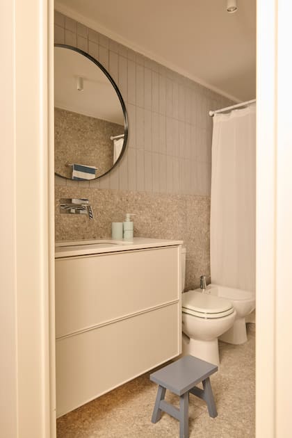 El mueble fue diseñado a medida por el Estudio.