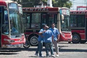 El mundo íntimo del colectivo bajo la lupa de un joven historiador porteño