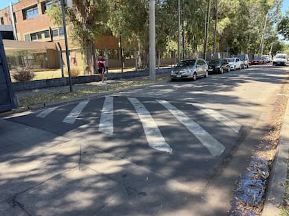 El municipio reordena el sistema y reemplaza cámaras por reductores de velocidad