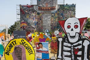 Tras el escándalo por antisemitismo en Kassel, Alemania se pregunta hasta dónde llega la libertad en el arte