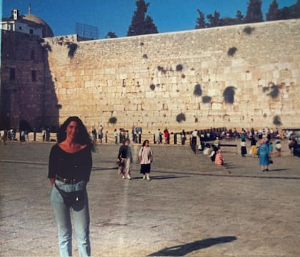 El Muro de los Lamentos, otro de los destinos que visitó esta mujer incansable