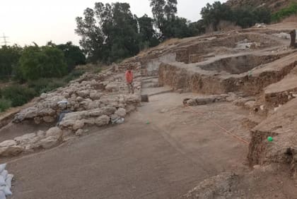 El muro norte de la antigua ciudad de Gat tiene un ancho de 2,38 metros, similar a la altura de Goliat según algunos textos bíblicos
