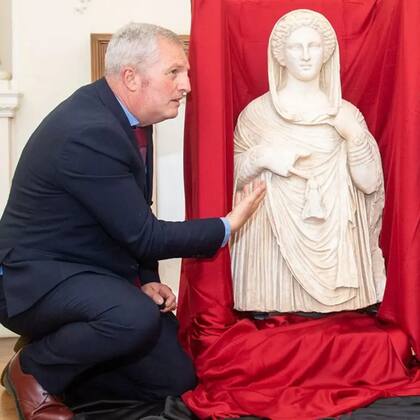 El museo cree que Higgs borró sus huellas escribiendo una nota y haciéndola parecer como si hubiera sido escrita en 1963.