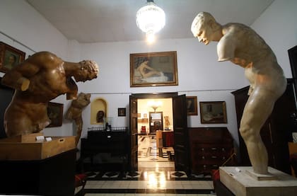 El Museo cuenta con una colección de esculturas de gran escala.
