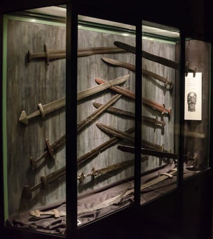 El museo de Historia Cultural de Oslo posee 14 espadas de este tipo expuestas