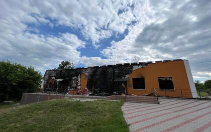 El Museo de Historia de Ivankiv fue cañoneado e incendiado junto con 25 obras de Maria Prymachenko