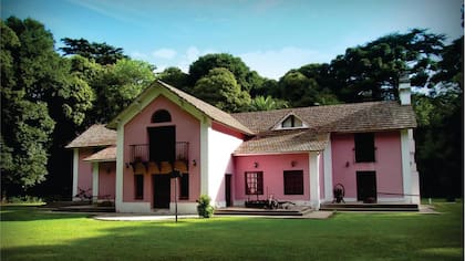 El Museo de las Estancias Museosurgió luego del llamado Pueblazo del 83 cuando toda la población se alzó en contra de la posible venta de estas tierras