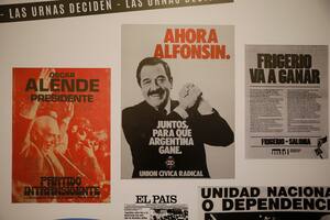 Del registro de Marcelo T. de Alvear y el voto femenino al afiche de Alfonsín, urnas y boletas cuentan la historia argentina