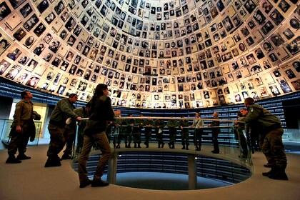 La Sala de los Nombres en Yad Vashem es el monumento dedicado a cada uno de los judíos que pereció en el Holocausto