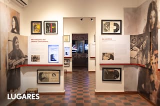 La casa de su infancia sobrevivió al abandono y ahora expone tesoros imperdibles