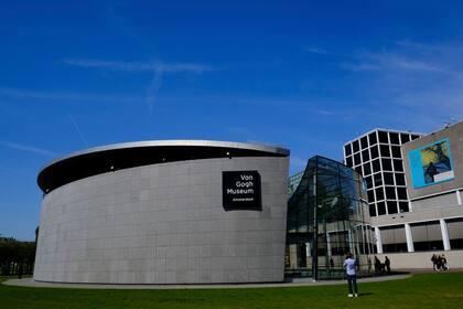 El Museo Van Gogh de Ámsterdam decidió recortar el flujo de personas a 5000 diarias