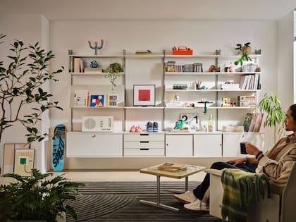 El Music Frame de Samsung es un parlante escondido detrás de un portarretrato; se puede colgar de la pared o apoyar en una repisa