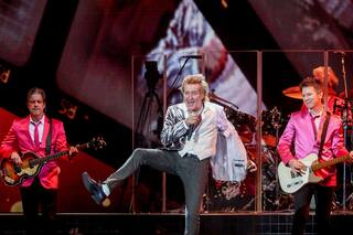 Rod Stewart brindó un show en Madrid: el homenaje a Tina Turner y su canción “anti guerra” para Ucrania