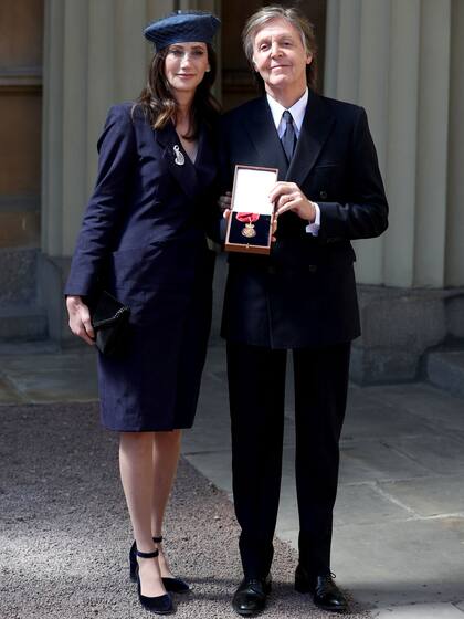 El músico asistió a la ceremonia junto a su mujer Nancy Shevell 