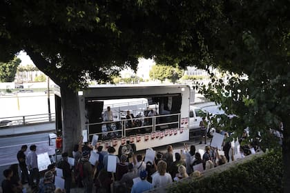 El músico llegó a EE.UU. en 2015 y permaneció más tiempo del permitido por su visa, pero su orden de deportación fue anulada en 2020