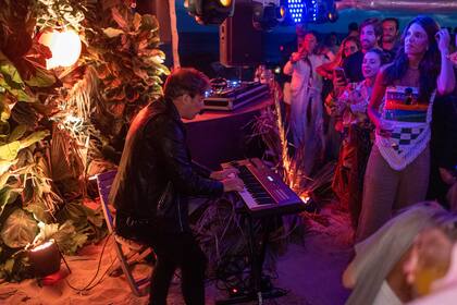 El músico Nacho Obes hizo un show en vivo