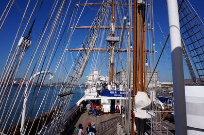 El Navio Escuela Sagres de Portugal