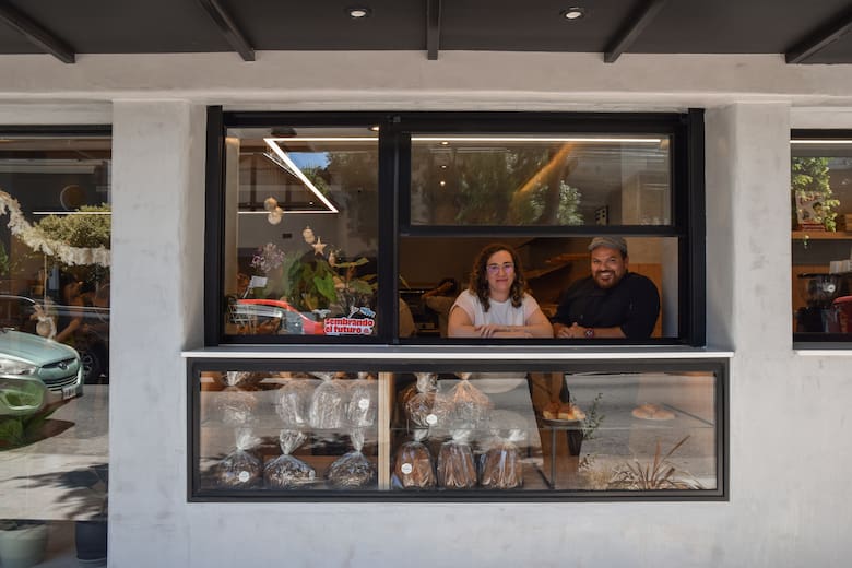 Fuerza Madre, la panadería que revaloriza el pan artesanal y marca tendencia en Mar del Plata