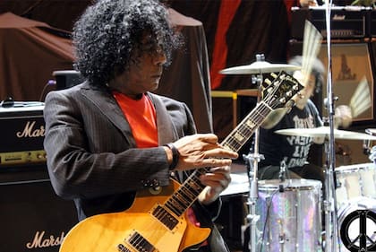 El Negro era la guitarra oscura de Charly García