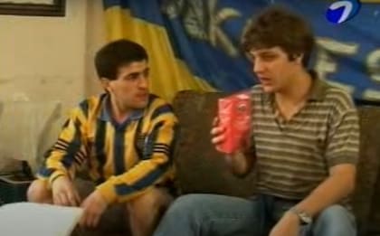 El "Negro" Pablo y Ricardo, en el inicio de una conversación que luego se pondría "pesada". Foto: Captura/Okupas