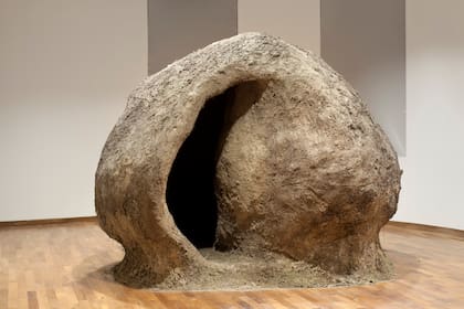 El nido de Marta Minujín en el CCK es un 30% más grande que la obra original, exhibida en el CAyC en 1976