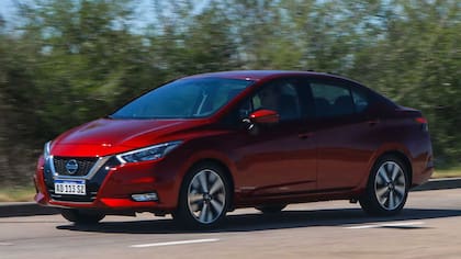 El Nissan Versa en su versión de entrada Advance está entre los seis autos 0km más baratos con caja automática