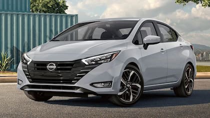 El Nissan Versa incluye tecnologías de asistencia al conductor y un sistema de entretenimiento moderno