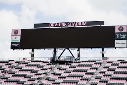 El nombre del DRV PNK Stadium es en pro de una campaña contra el cáncer