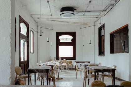 El nombre del restaurante nuevo es Águila Pabellón, en honor al café original Pabellón del Águila