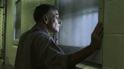 El novelista norteamericano Michael Peterson, eje de la historia del documental The Staircase y el nuevo proyecto de HBO, pasó 98 meses y medio en prisión