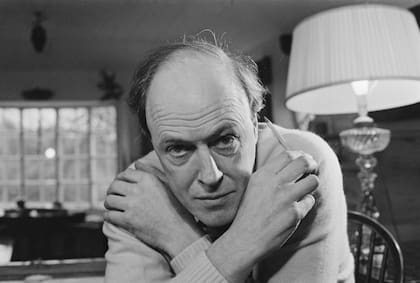 El novelista Roald Dahl (1916 - 1990), tenía ya los cuarenta años cumplidos cuando comenzó a dedicarse a la literatura