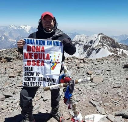 El novio de Mercedes Ninci subió el Aconcagua tras superar el cáncer