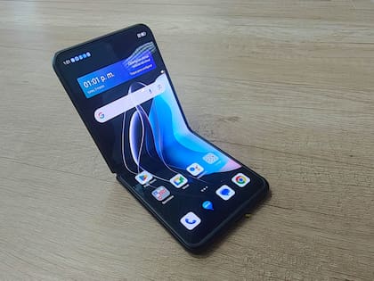El Nubia 2 Flip tiene una mejor bisagra y una pantalla externa más grande