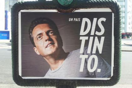 El nuevo afiche de Massa que apareció hoy en la Ciudad