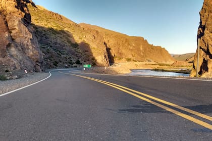 El nuevo "corredor bioceánico" para el transporte pesado entre nuestro país y Chile