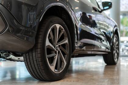 El nuevo Audi Q5 llegó a la Argentina de la mano de cinco versiones