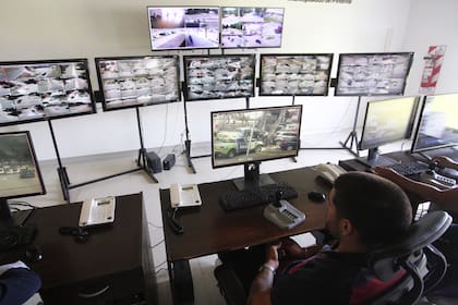 El nuevo centro de monitoreo desde donde se vigila todo el partido de Pinamar