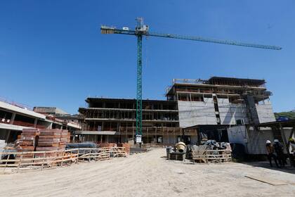 El nuevo complejo es construido de acuerdo a las Normas Internacionales de edificios para almacenamiento, BSP ID 5454; es un edificio inteligente, de alta tecnología y sencillo mantenimiento, con una capacidad de almacenamiento de 22.000 ml de documentación en la primera etapa