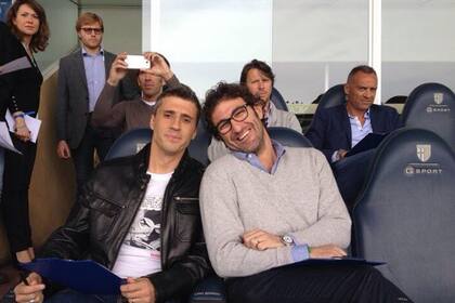 El nuevo DT Hernán Crespo junto a Ciro Ferrara