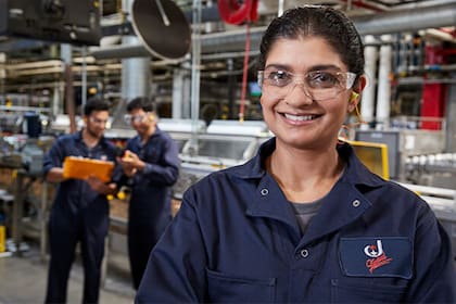 El nuevo edificio en Mount Pleasant se integra al histórico complejo industrial de la compañía